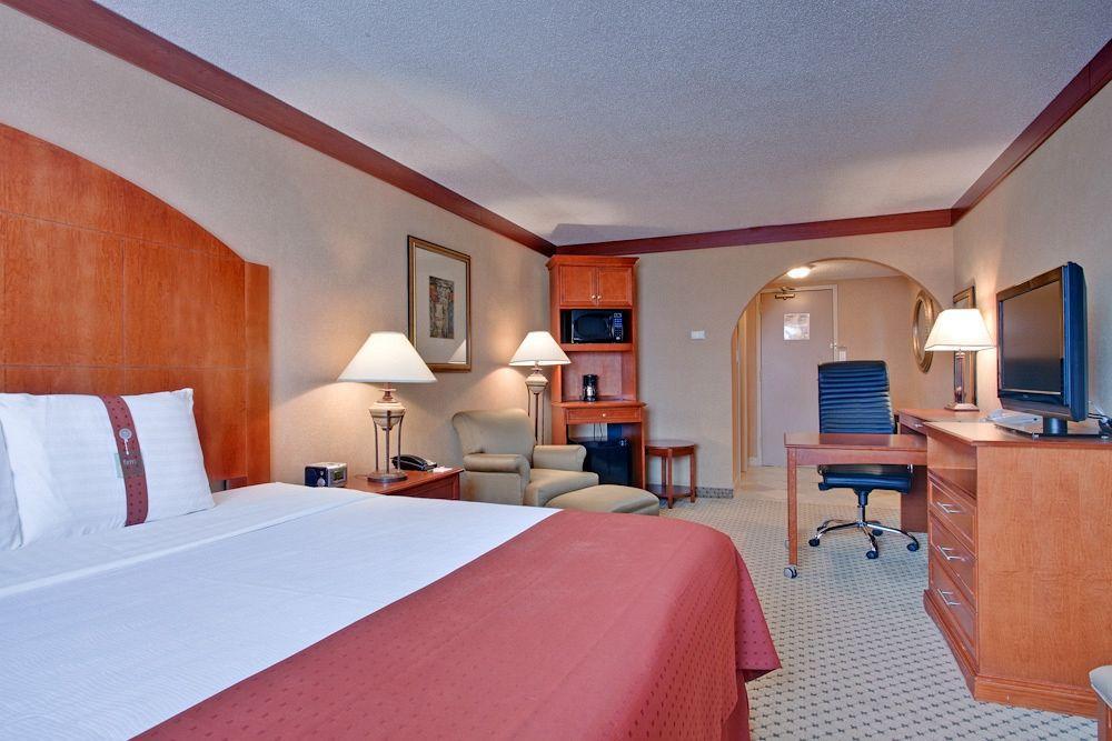 Holiday Inn Sudbury By Ihg Exterior photo