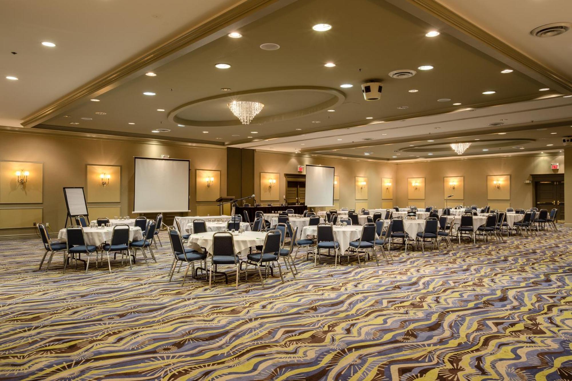 Holiday Inn Sudbury By Ihg Exterior photo