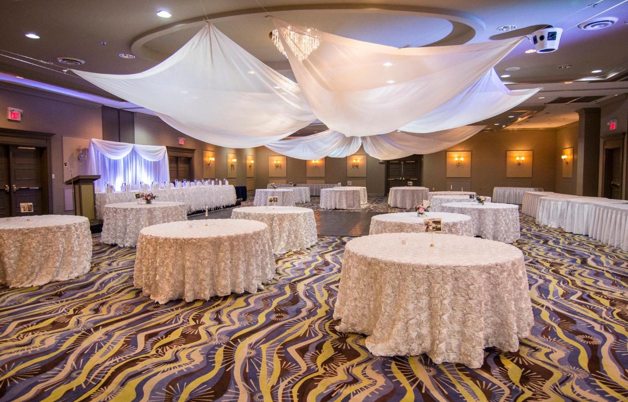 Holiday Inn Sudbury By Ihg Exterior photo