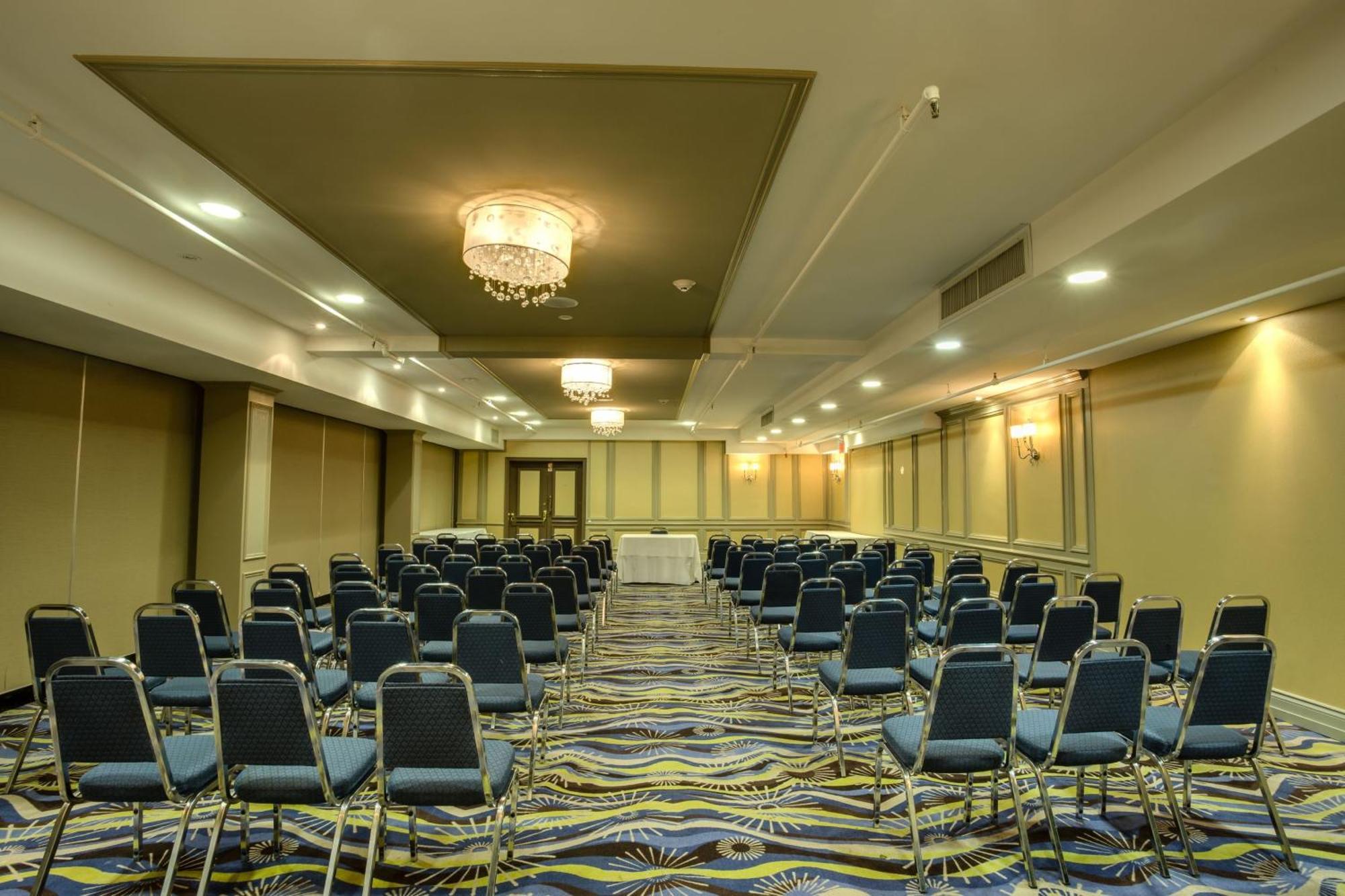 Holiday Inn Sudbury By Ihg Exterior photo