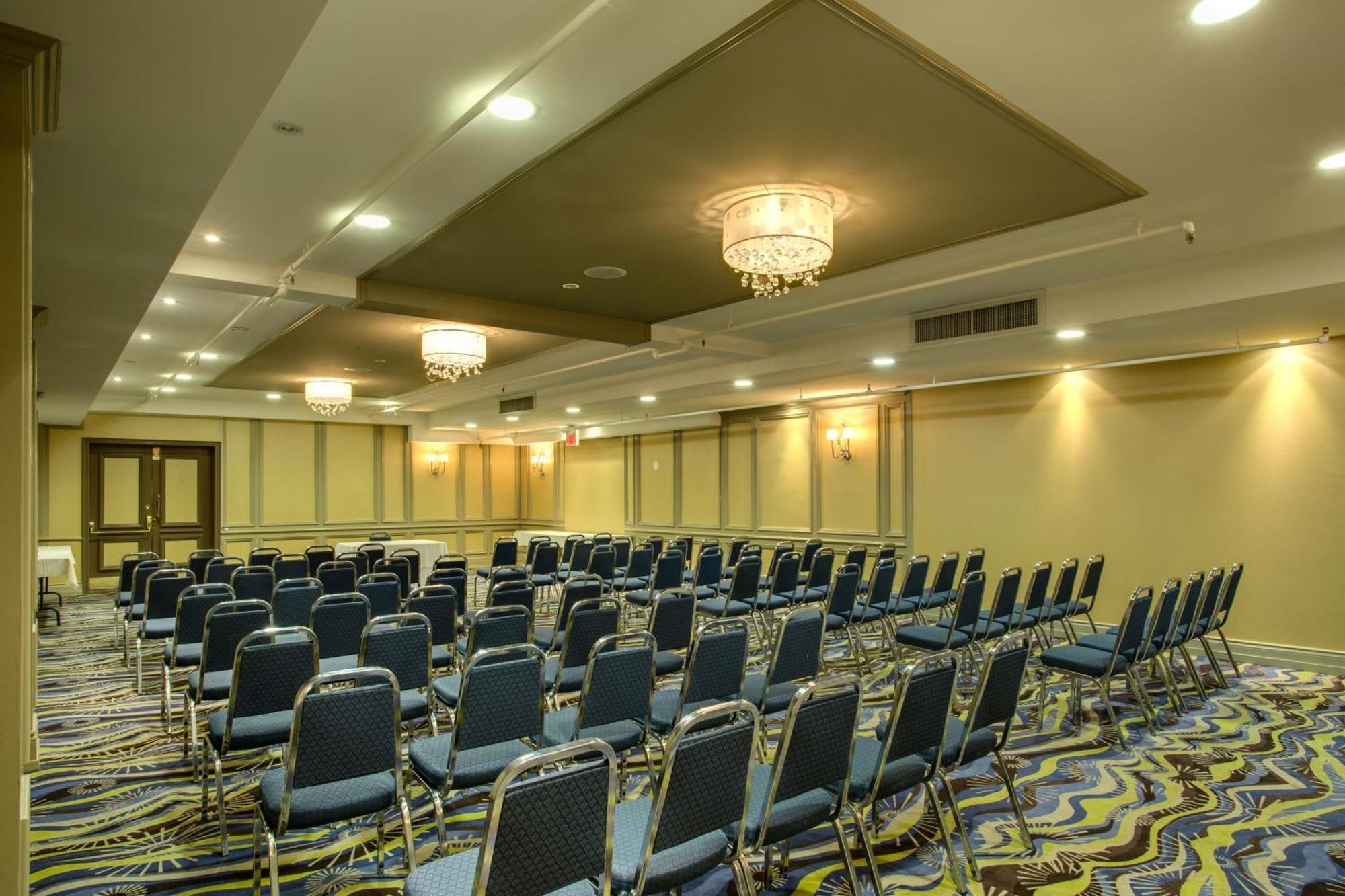 Holiday Inn Sudbury By Ihg Exterior photo